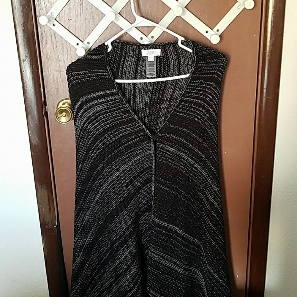 Lularoe black and white Mimi